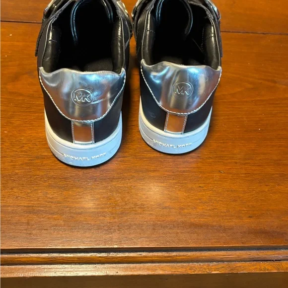 Michael Kors Kenna Chain Link Leather Sneakers Women’s Black Size 8 Style FT20L - Picture 6 of 11